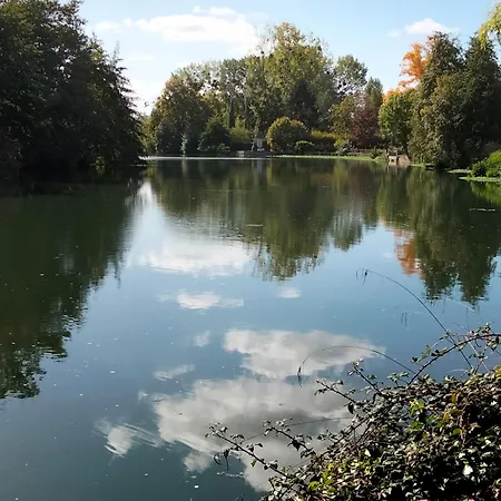 Maison Familiale Pres Du Zoo De La Fleche Avec Piscine Chauffee, Jardin Et Cheminee - Fr-1-410-377 * Bazouges-sur-le-Loir