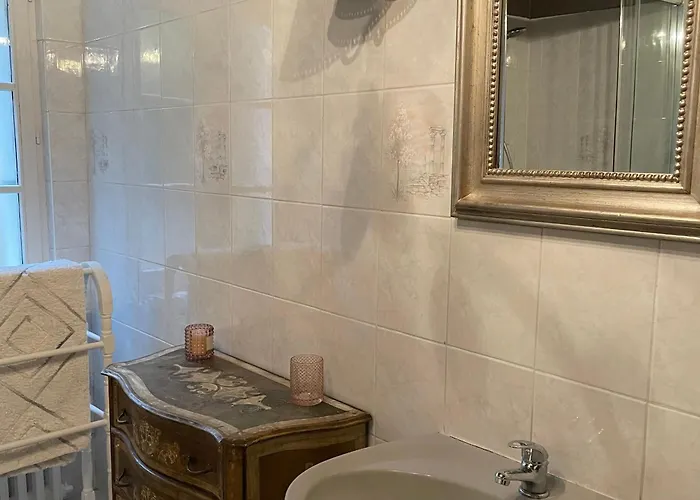 Maison Familiale Pres Du Zoo De La Fleche Avec Piscine Chauffee, Jardin Et Cheminee - Fr-1-410-377 Vakantiehuis