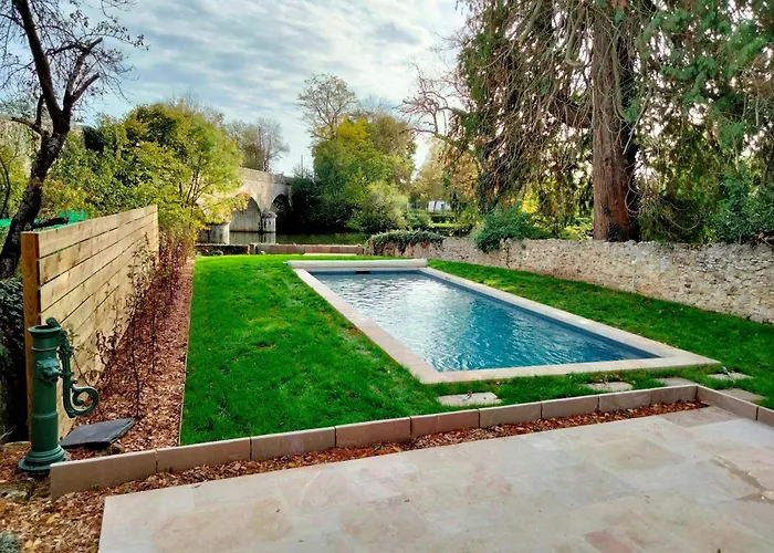 Vakantiehuis Maison Familiale Pres Du Zoo De La Fleche Avec Piscine Chauffee, Jardin Et Cheminee - Fr-1-410-377 *