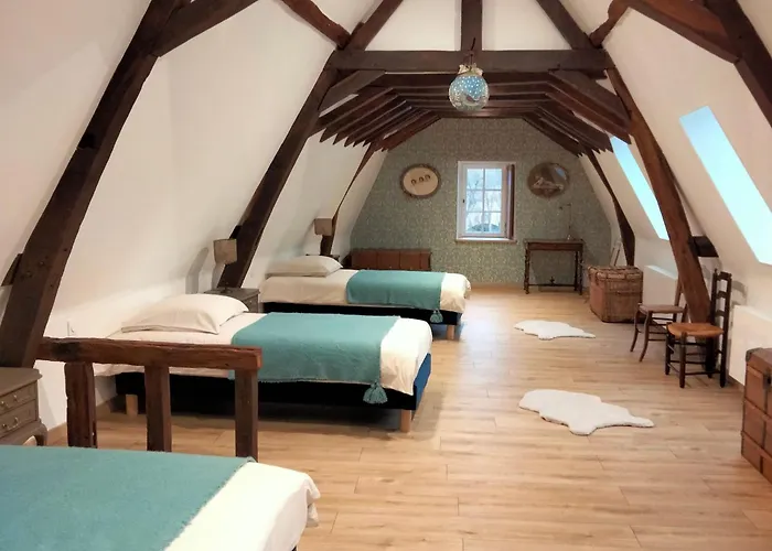 Maison Familiale Pres Du Zoo De La Fleche Avec Piscine Chauffee, Jardin Et Cheminee - Fr-1-410-377 * Bazouges-sur-le-Loir