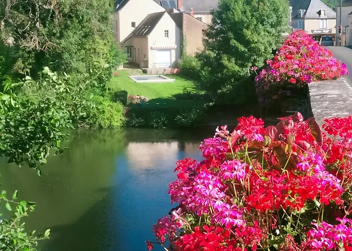 Vakantiehuis Maison Familiale Pres Du Zoo De La Fleche Avec Piscine Chauffee, Jardin Et Cheminee - Fr-1-410-377